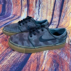 Nike Stefan Janoski Shoes Size 1Y